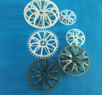 ���h����