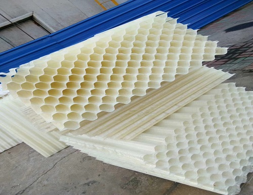 �����б�����ϵă�(y��u)�c(di��n)��ʲô